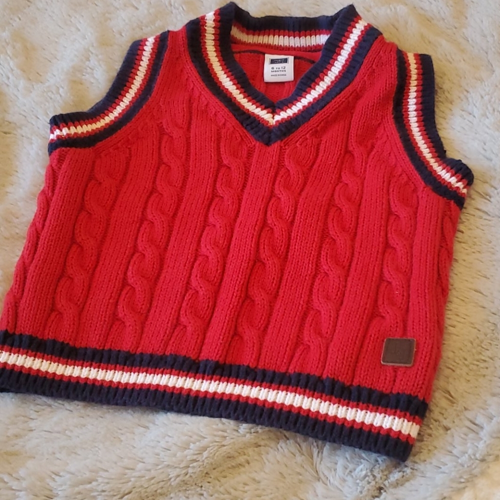 Sleeveless sweater